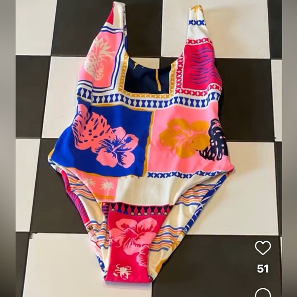 NWT Maaji Paradise Postals Claire Classic One Piece - Picture 8 of 14